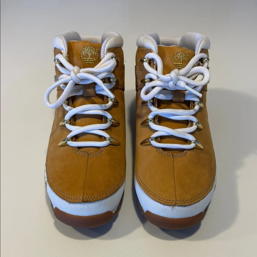 Timberland Boots - Picture 2 of 4